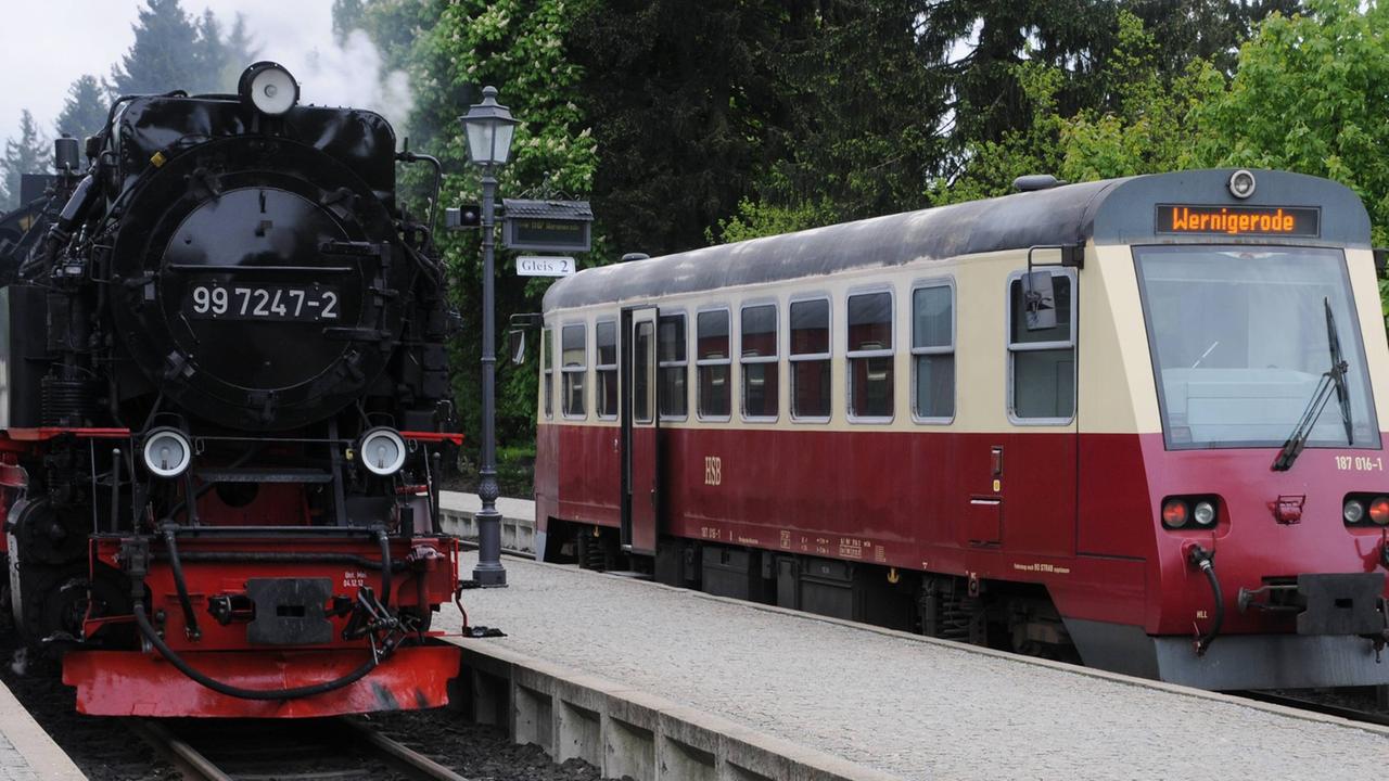 Zwei Bahnen der Harzer Schmalspurbahnen (HSB)