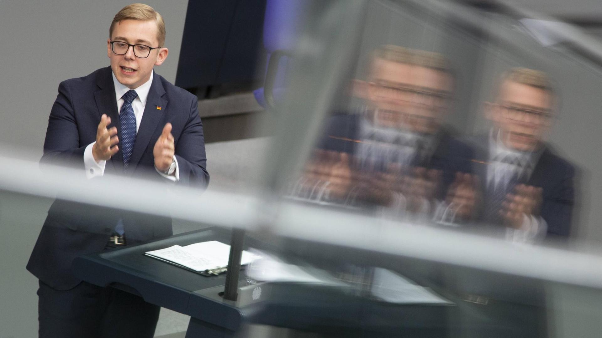 Philipp Amthor spricht im Deutschen Bundestag in Berlin. Philipp Amthor spricht im Deutschen Bundestag in Berlin.