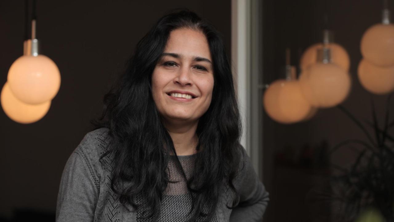 Porträt der Künstlerin Bani Abidi Porträt der Künstlerin Bani Abidi