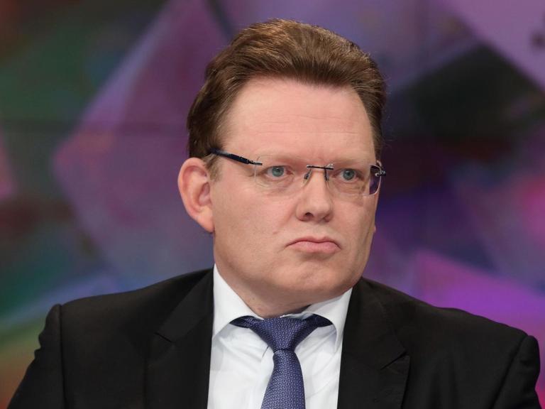 Dr. Andreas Hollstein (Buergermeister von Altena, CDU) in der ZDF-Talkshow maybrit illner am 03.03.2016 in Berlin