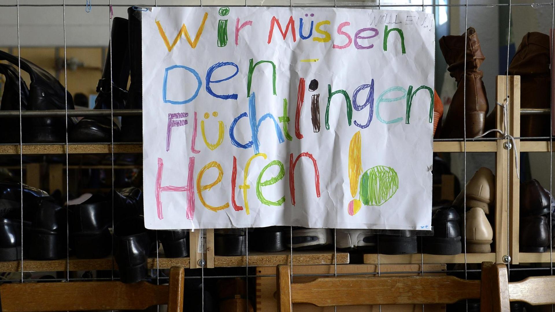 Plakat in der "Bayernkaserne" bei München Plakat in der "Bayernkaserne" bei München