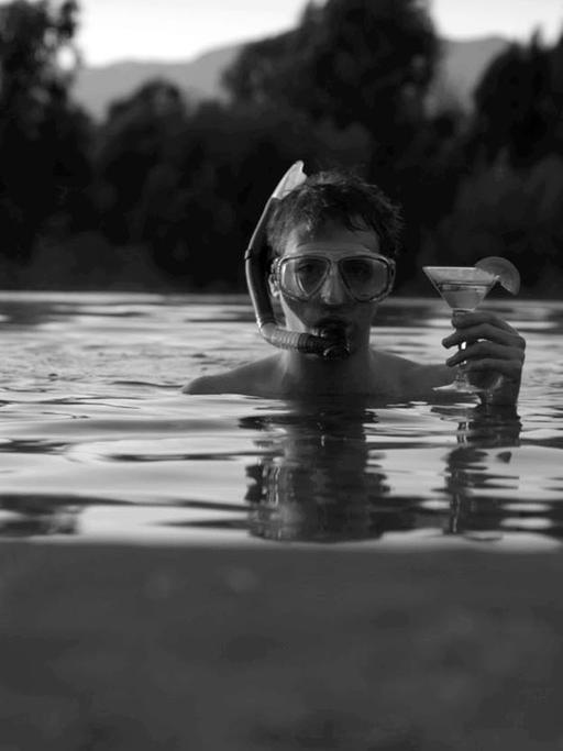 Filmszene aus "Viel Lärm um nichts" ("Much Ado About Nothing") von Joss Whedon