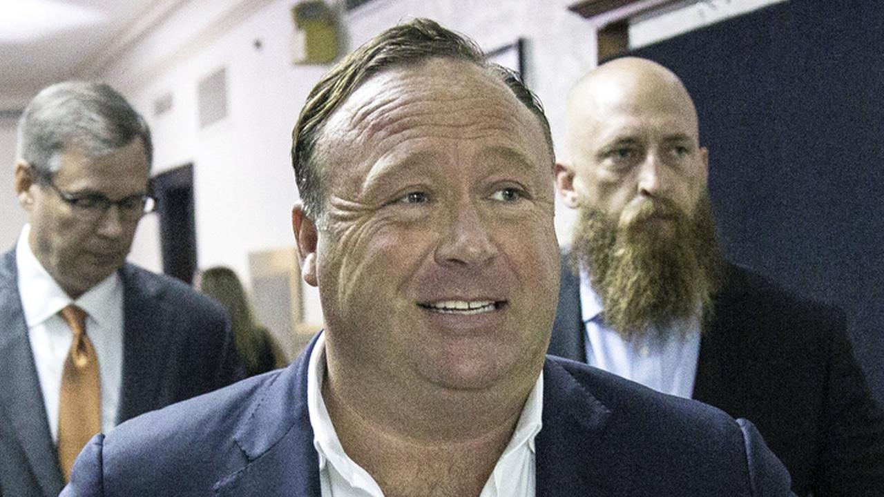 Der amerikanische Verschwörungstheoretiker Alex Jones. Der amerikanische Verschwörungstheoretiker Alex Jones.