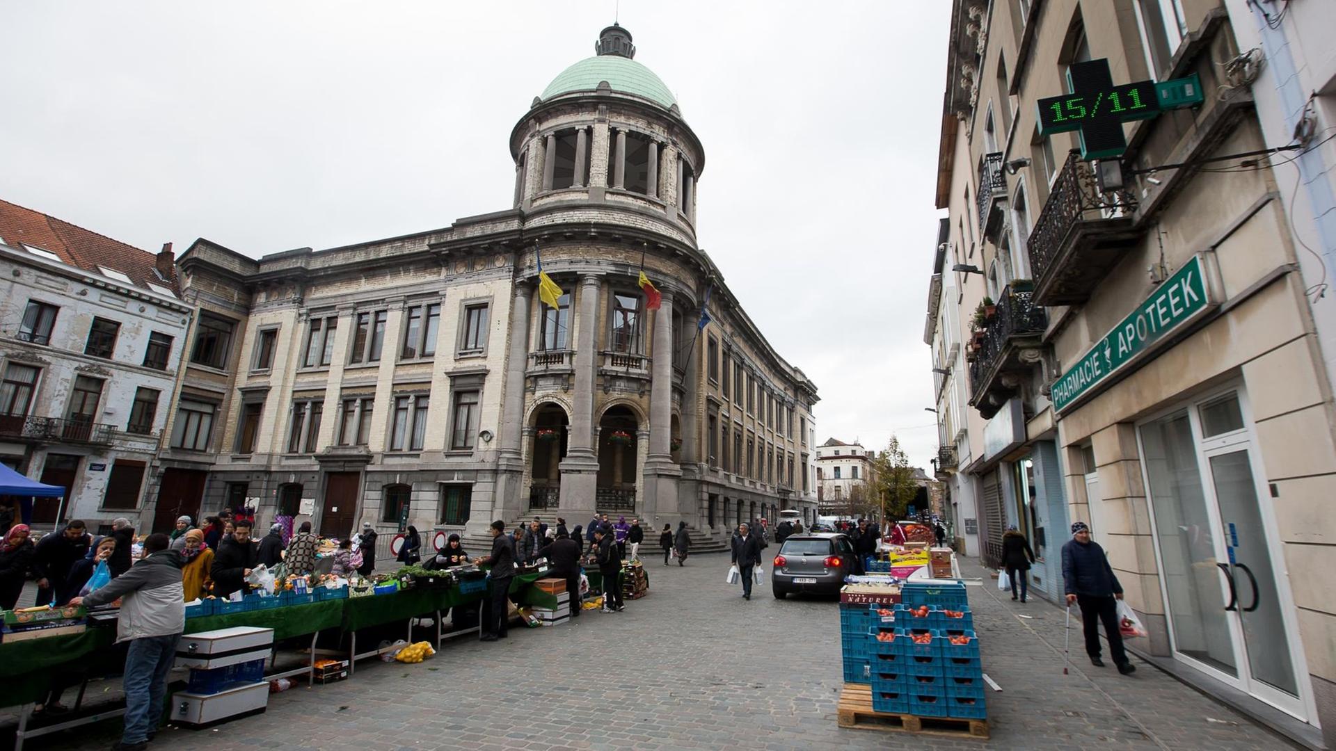 Blick auf einen Markt in Molenbeek. Blick auf einen Markt in Molenbeek.