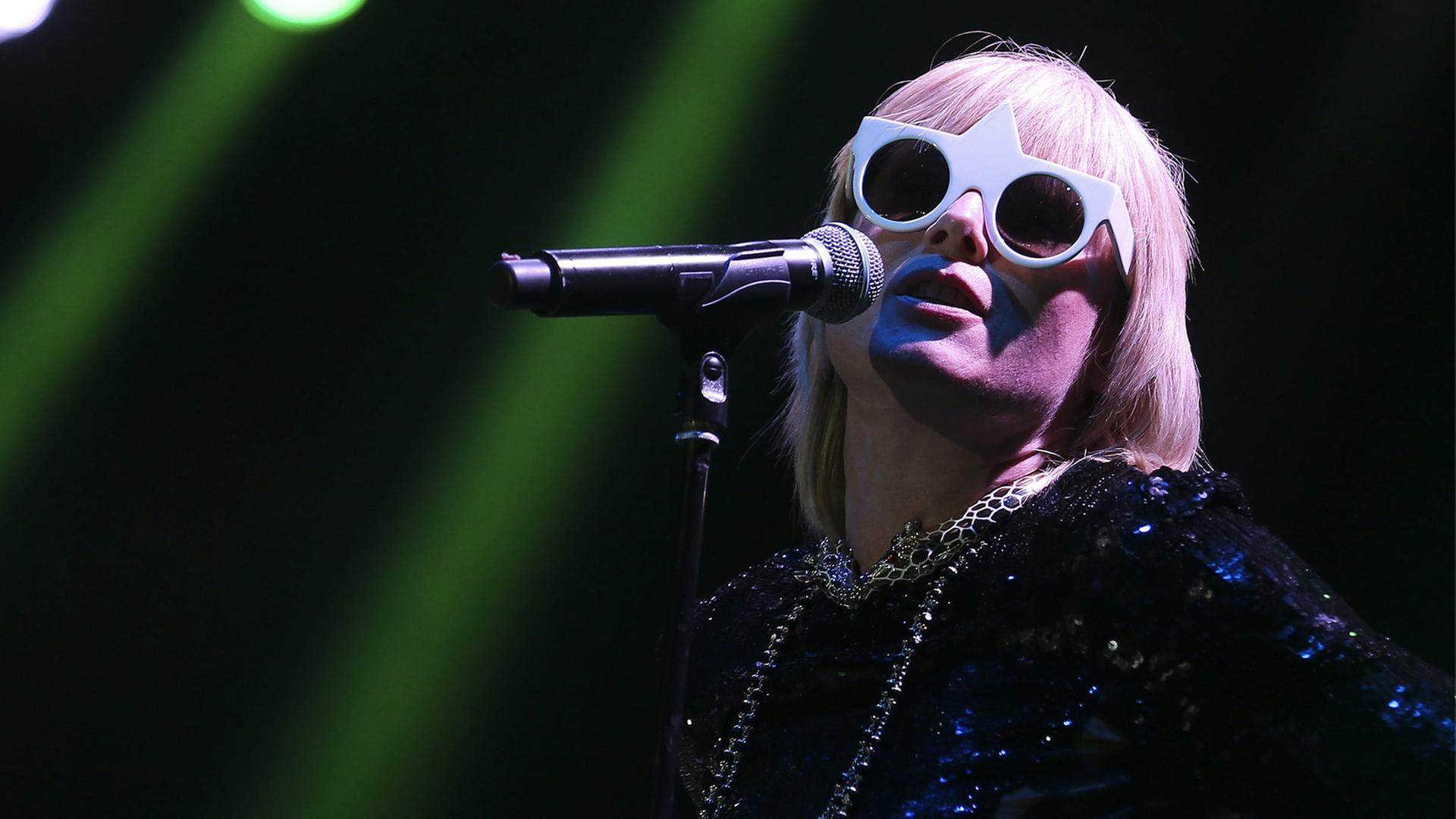Ex-Moloko-Sängerin Roisin Murphy bei einem Auftritt im Juni 2015. Ex-Moloko-Sängerin Roisin Murphy bei einem Auftritt im Juni 2015.