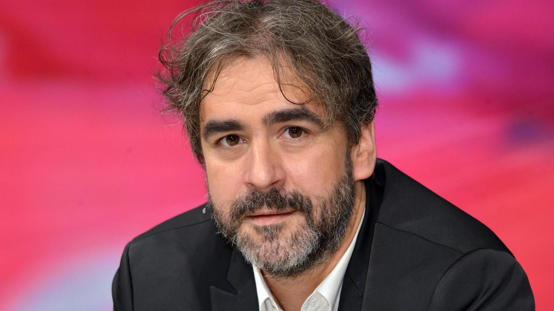 Der Türkei-Korrespondent der «Welt», Deniz Yücel, aufgenommen am 21.07.2016 in Berlin während der ZDF-Talkshow "Maybrit Illner". Der Türkei-Korrespondent der «Welt», Deniz Yücel, aufgenommen am 21.07.2016 in Berlin während der ZDF-Talkshow "Maybrit Illner".
