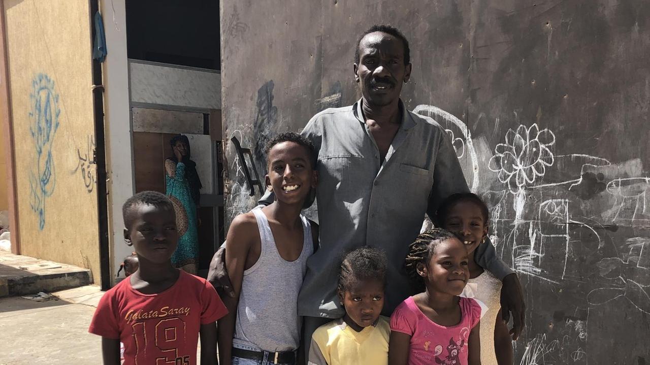 Hoffen auf Europa - Suleiman und seine Familie Hoffen auf Europa - Suleiman und seine Familie