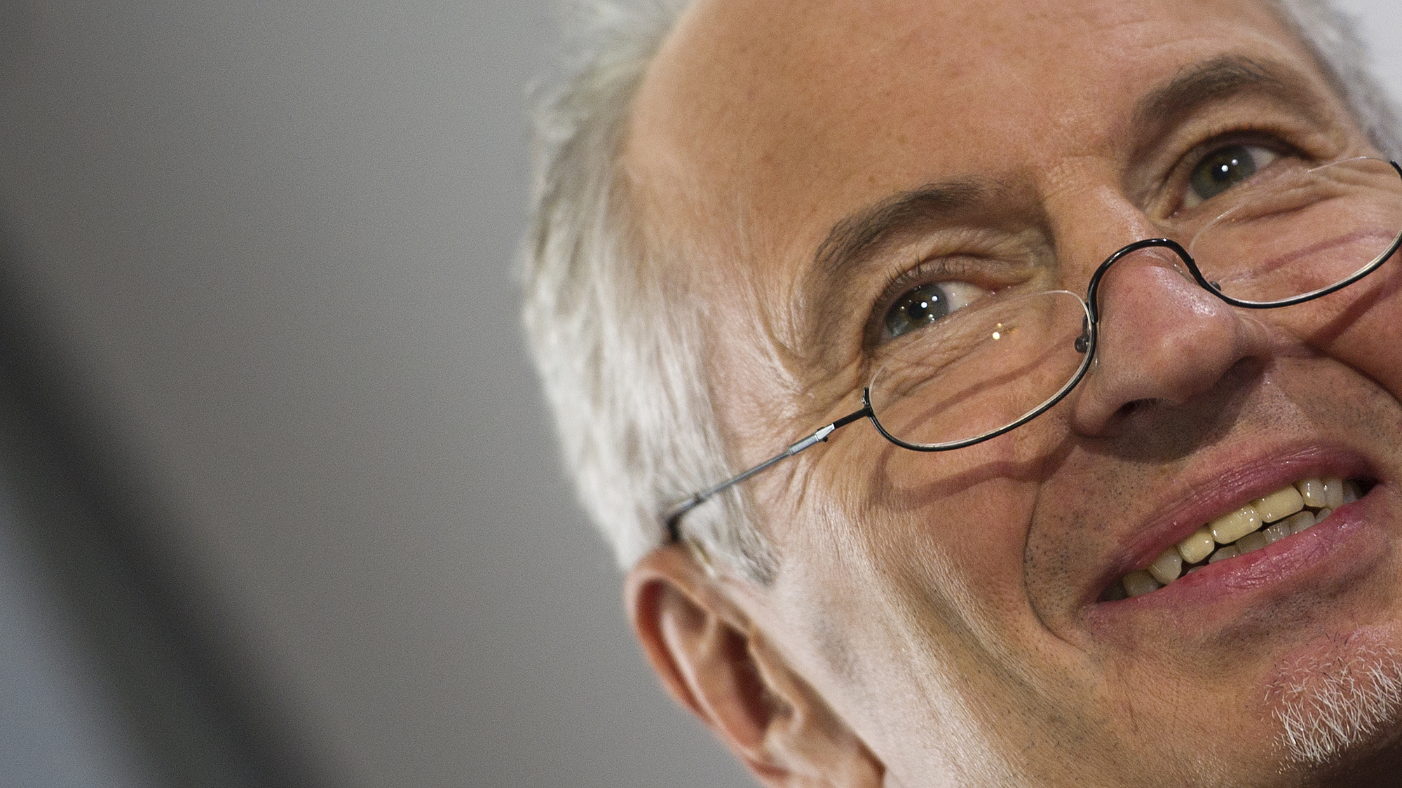 Am Mikrofon Der Schriftsteller Eugen Ruge deutschlandfunk.de