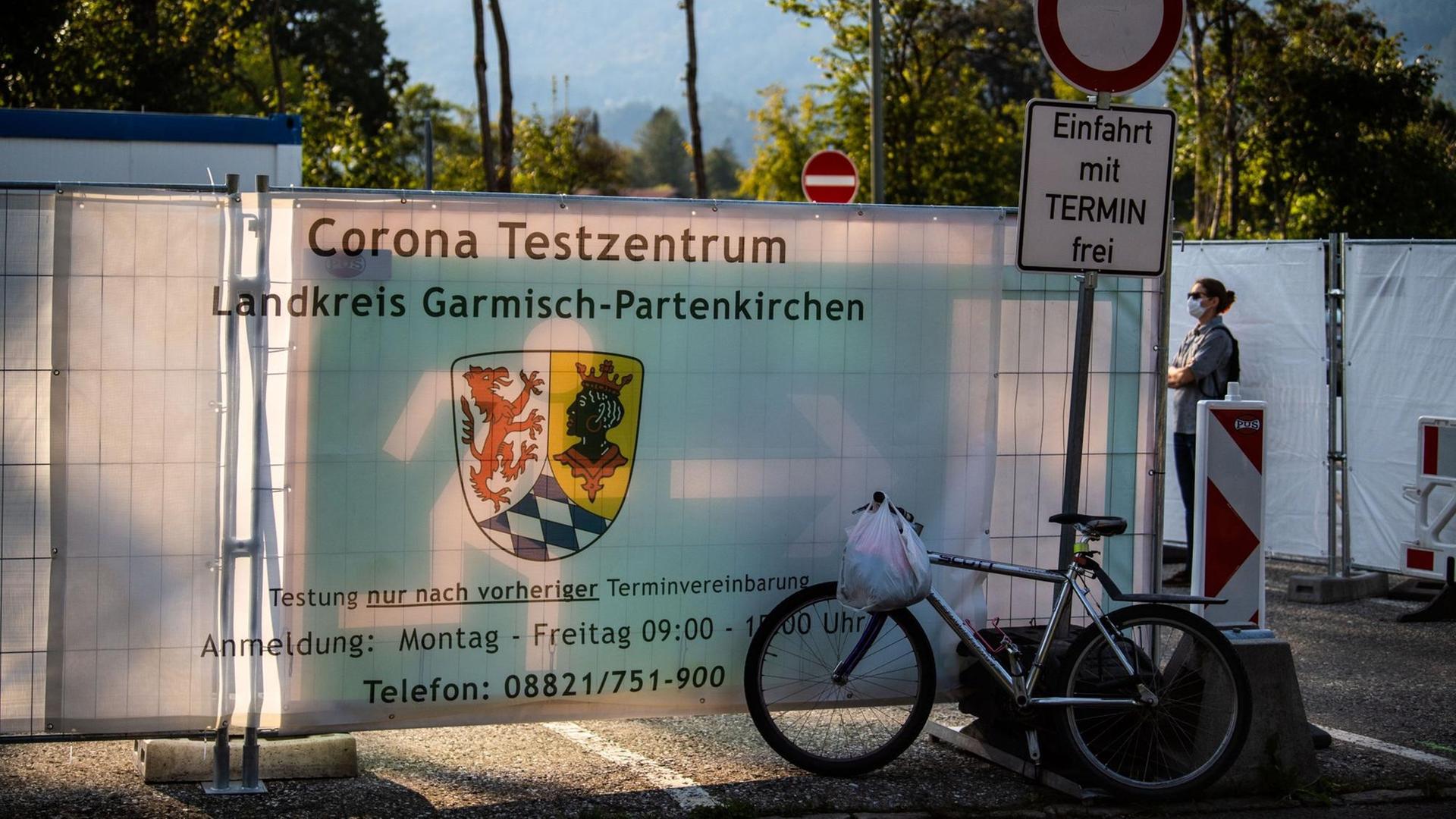 Das ist das Corona-Testzentrum in Garmisch-Partenkirchen. Das ist das Corona-Testzentrum in Garmisch-Partenkirchen.