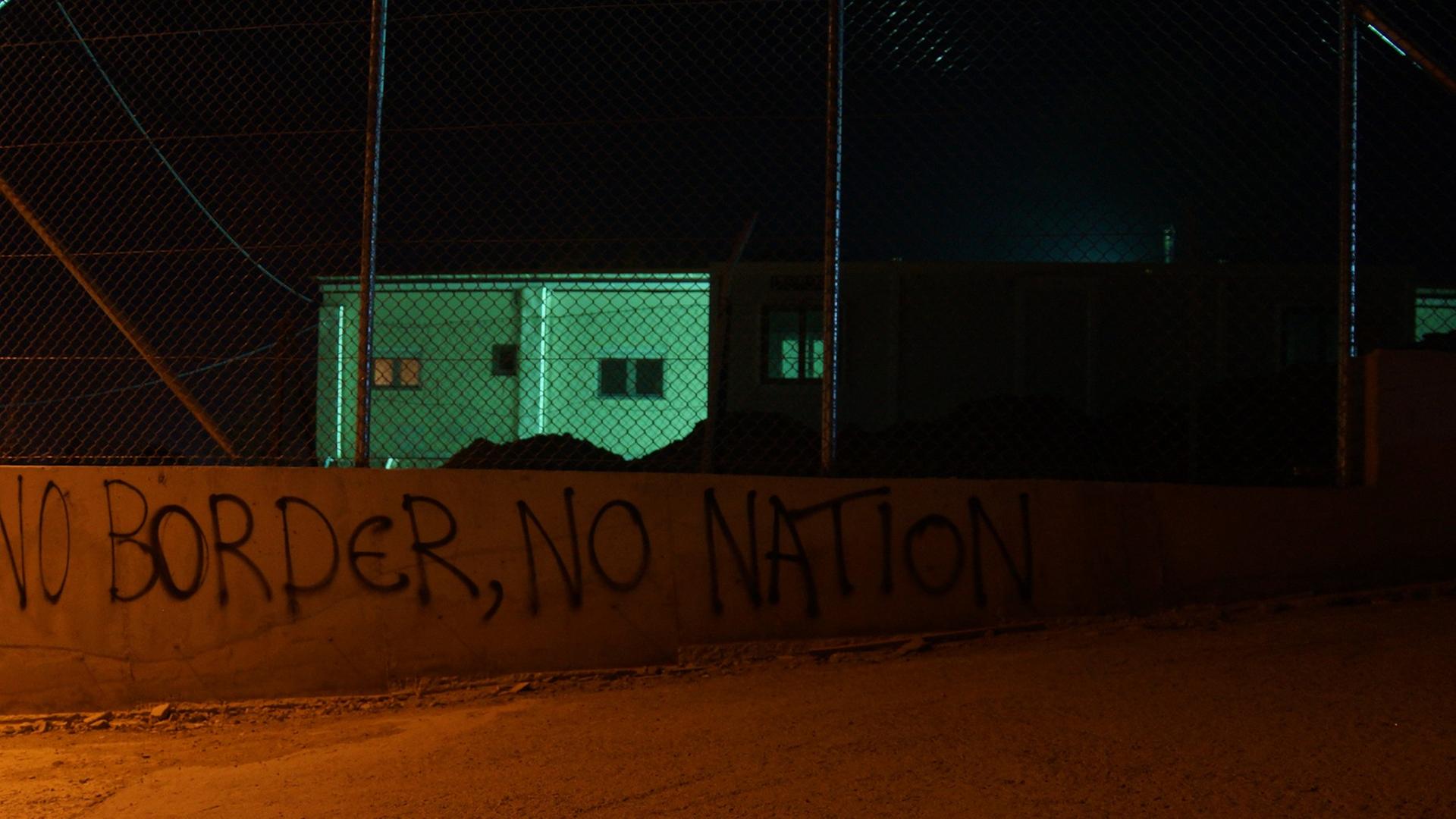 Eine Seitenstraße beim Lager Moria auf Lesbos. Eine Seitenstraße beim Lager Moria auf Lesbos.