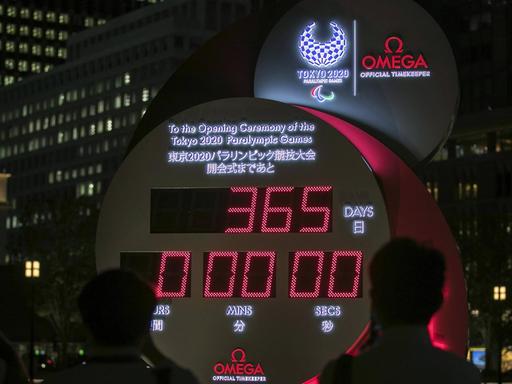 200824 -- TOKYO, Aug. 24, 2020 -- Photo taken on Aug. 24, 2020 shows a countdown clock displaying 365 days to go until the start of the postponed Tokyo 2020 Paralympic Games in Tokyo, Japan. SPJAPAN-TOKYO-PARALYMPIC-ONE YEAR TO GO DuxXiaoyi PUBLICATIONxNOTxINxCHN