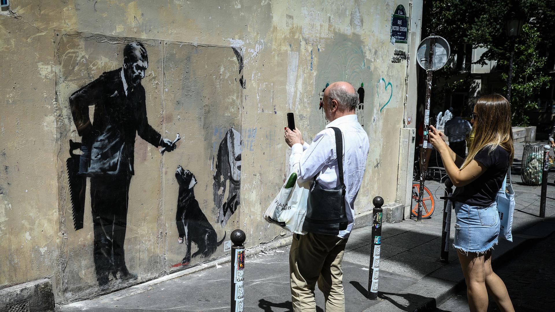 Aktuelle Streetart des Künstlers Banksy in Paris.