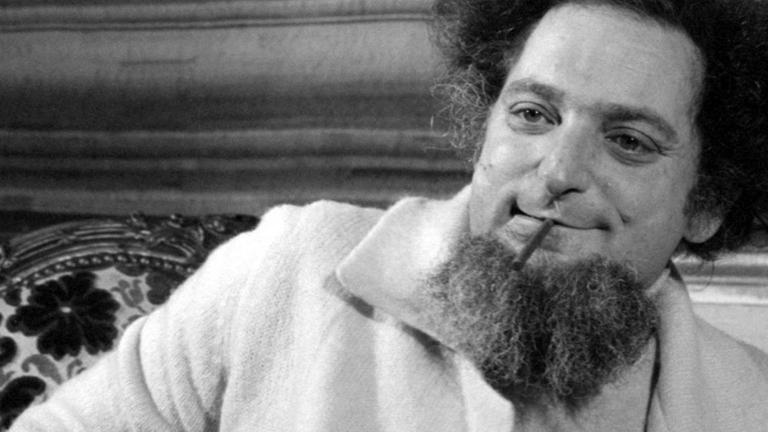 Der französische Schriftsteller Georges Perec in einer Aufnahme von 1978. Der französische Schriftsteller Georges Perec in einer Aufnahme von 1978.