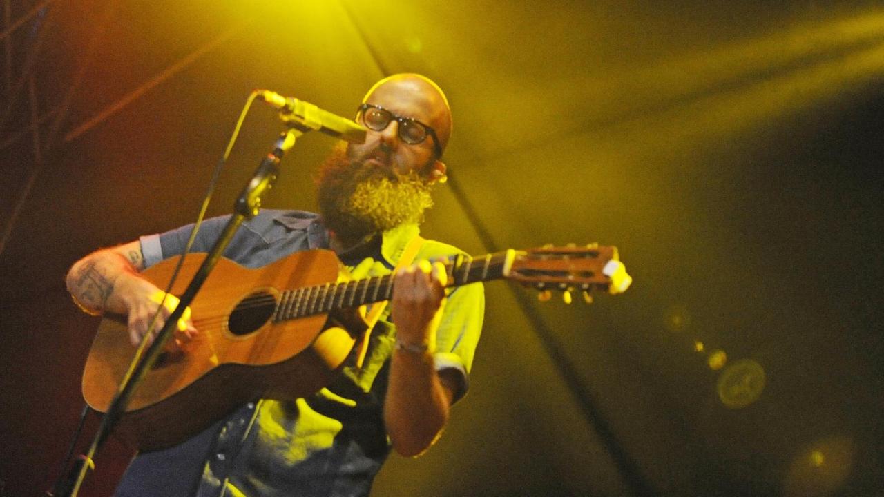 William Fitzsimmons - der amerikanische Songwriter live beim A Summer's Tale Open Air Festival 2015: Premiere des Festivals in der Lueneburger Heide, Luhmuehlen am 05.08.2015. William Fitzsimmons - der amerikanische Songwriter live beim A Summer's Tale Open Air Festival 2015: Premiere des Festivals in der Lueneburger Heide, Luhmuehlen am 05.08.2015.