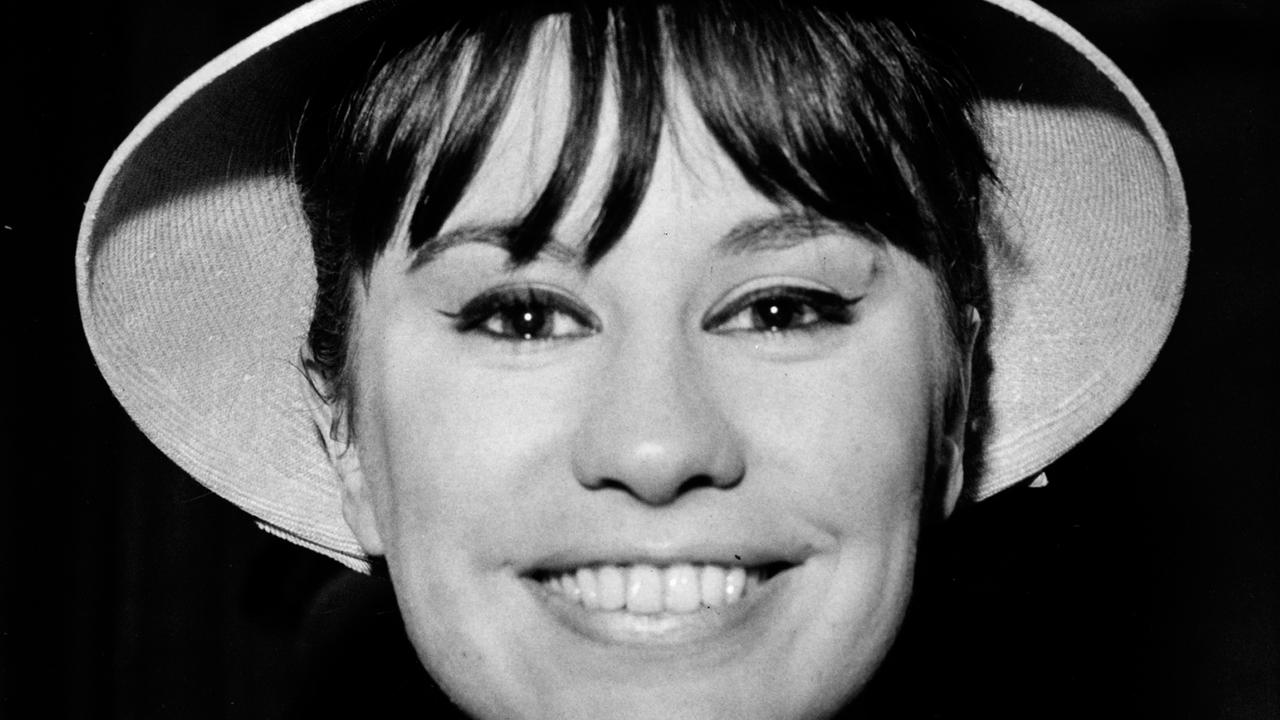 Die brasilianische Sängerin Astrud Gilberto im Jahr 1965. Sie gilt als die Königin des Bossa Nova. Die brasilianische Sängerin Astrud Gilberto im Jahr 1965. Sie gilt als die Königin des Bossa Nova.