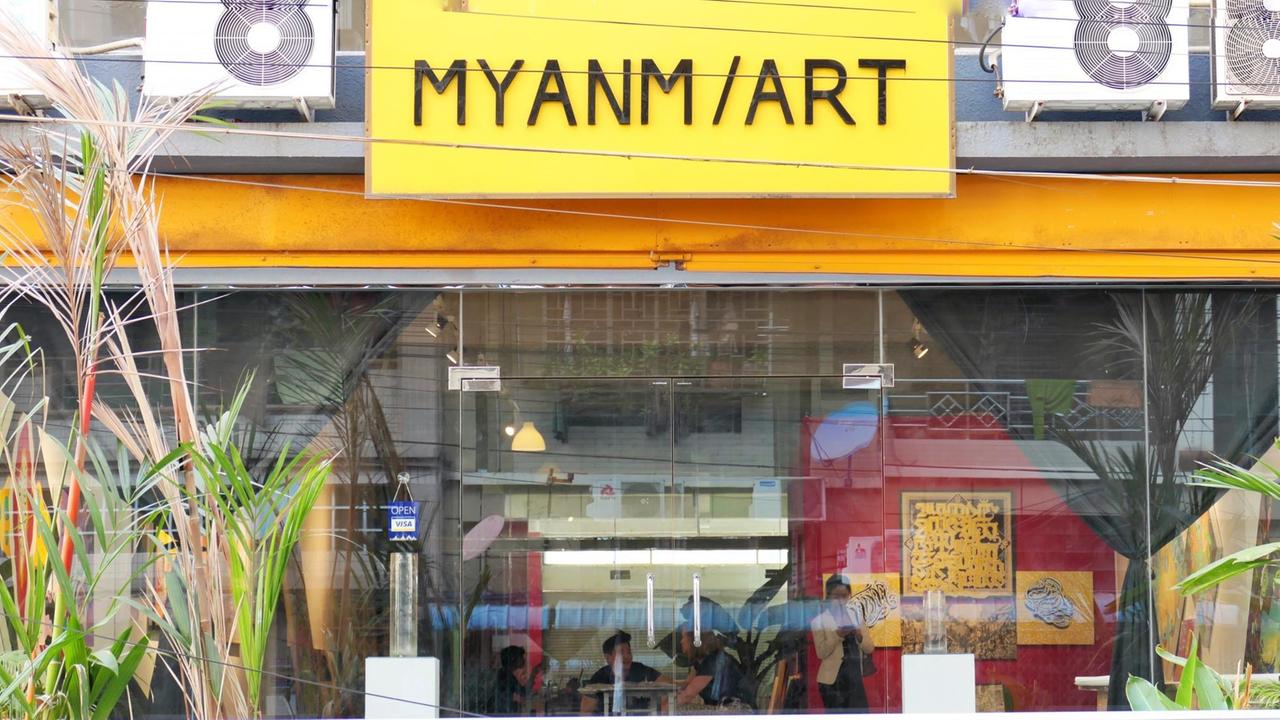 Außenaufnahme der Galerie "Myanm/art". Außenaufnahme der Galerie "Myanm/art".