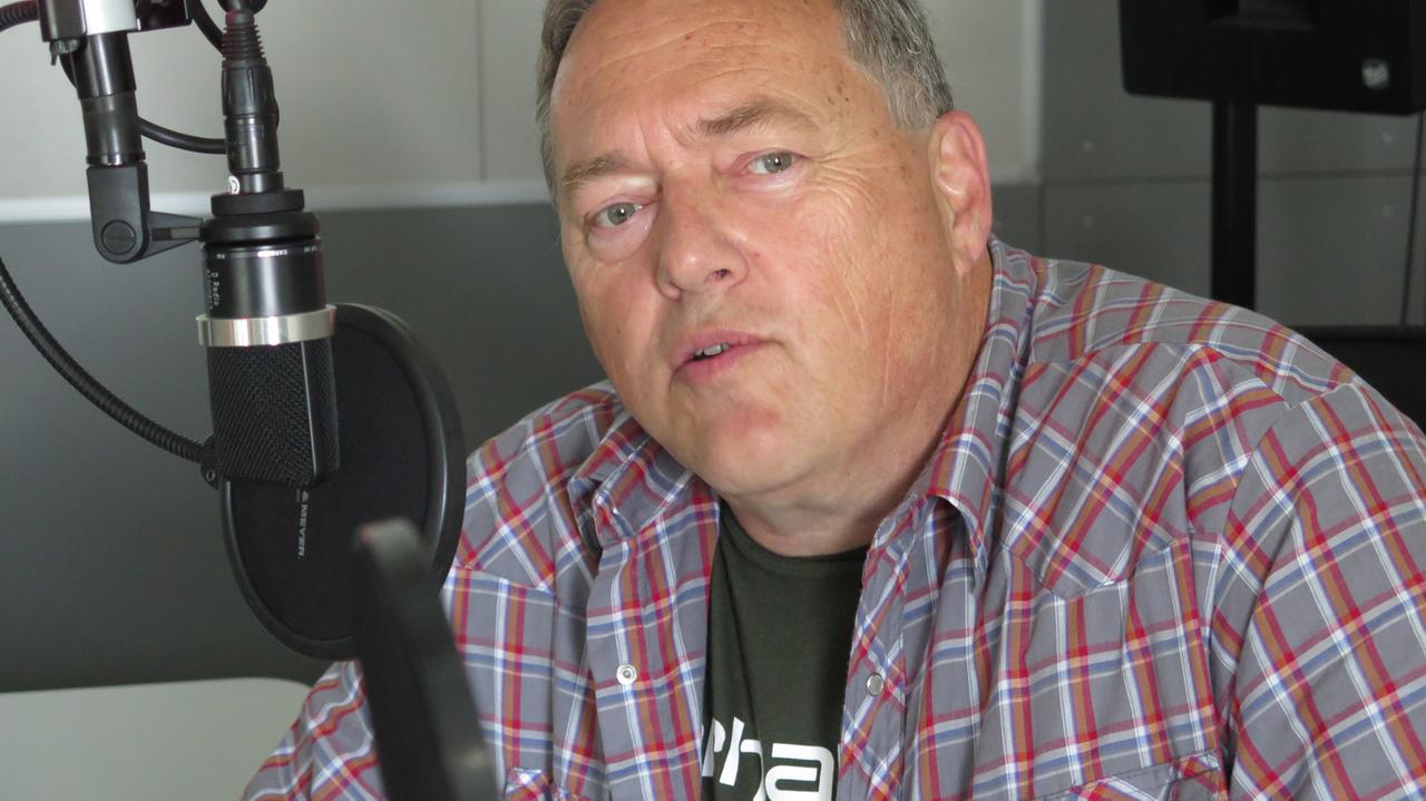 Der Autor und Musiker Thomas Meinecke im Studio von Deutschlandradio Kultur. Der Autor und Musiker Thomas Meinecke im Studio von Deutschlandradio Kultur.