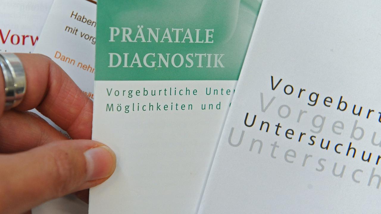 Eine Broschüre zur pränatalen Diagnostik Eine Broschüre zur pränatalen Diagnostik