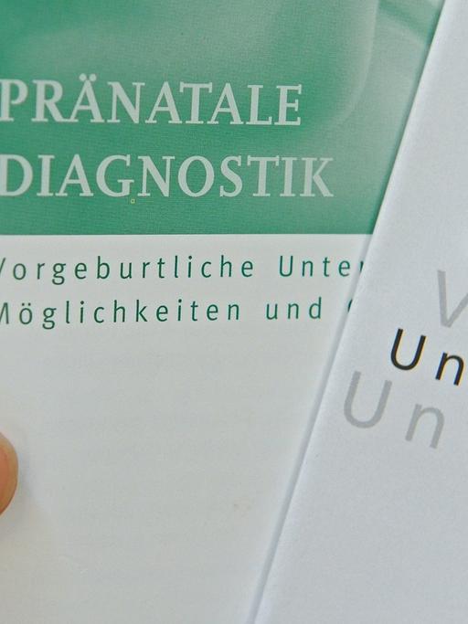 Eine Broschüre zur pränatalen Diagnostik