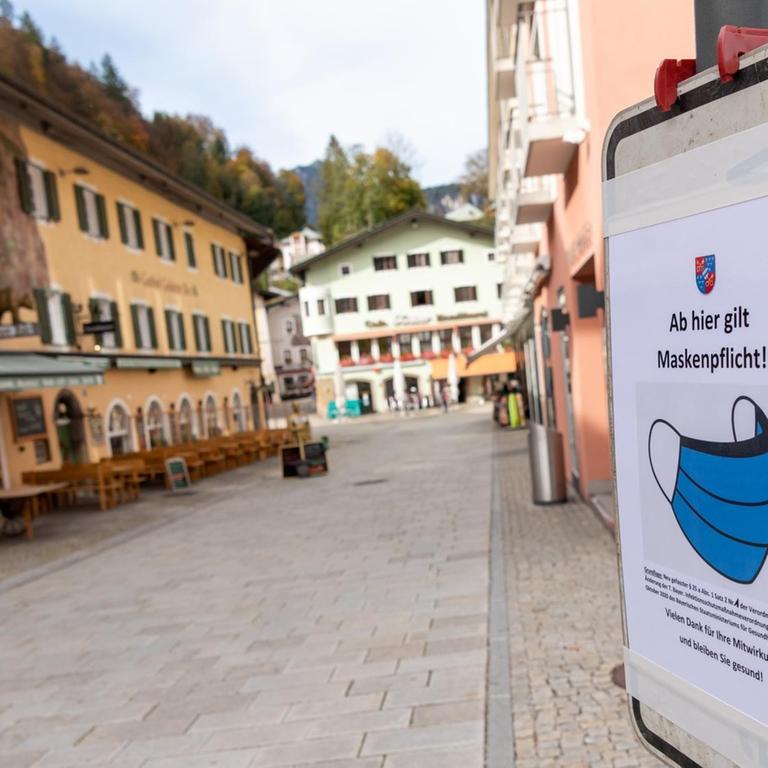 Im Landkreis Berchtesgadener Land sind wegen der hohen Corona-Neuinfektionszahlen Ausgangsbeschränkungen in Kraft.