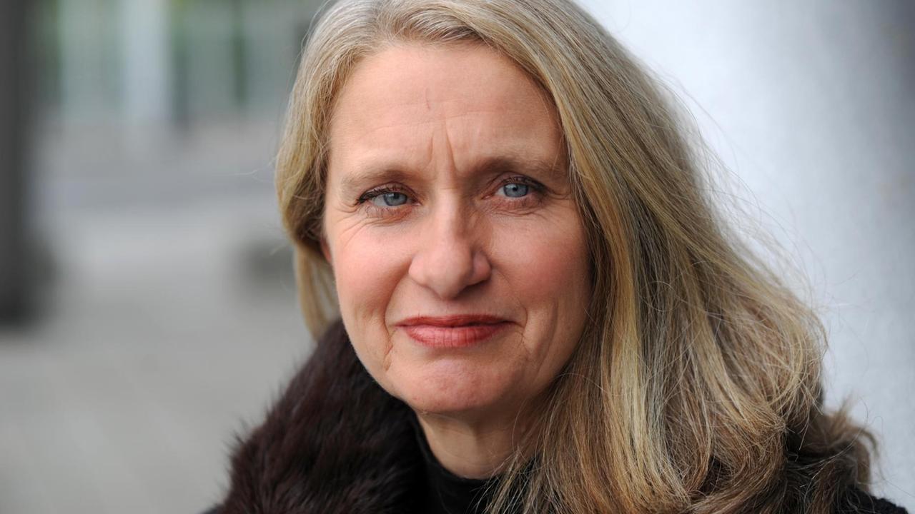 Ein Porträt der Psychiaterin und Autorin Melitta Breznik. Ein Porträt der Psychiaterin und Autorin Melitta Breznik.