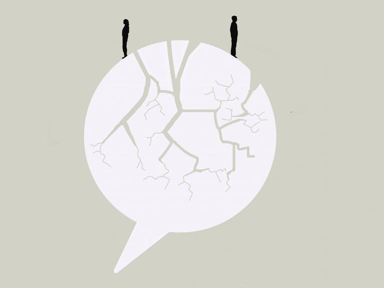 Illustration von zwei Menschen die mit dem Rücken zueinander gewandt auf einer zerissenen Sprechblase stehen