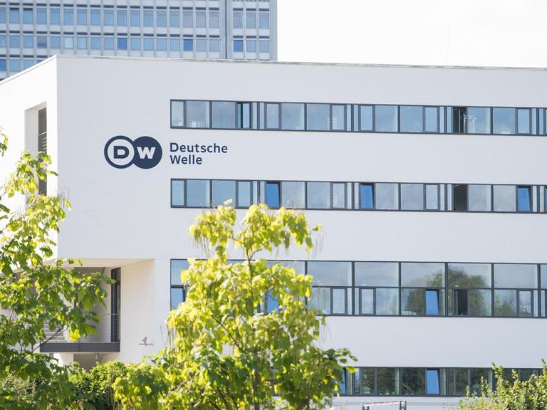 Blick auf das Gebäude der Deutschen Welle in Bonn.