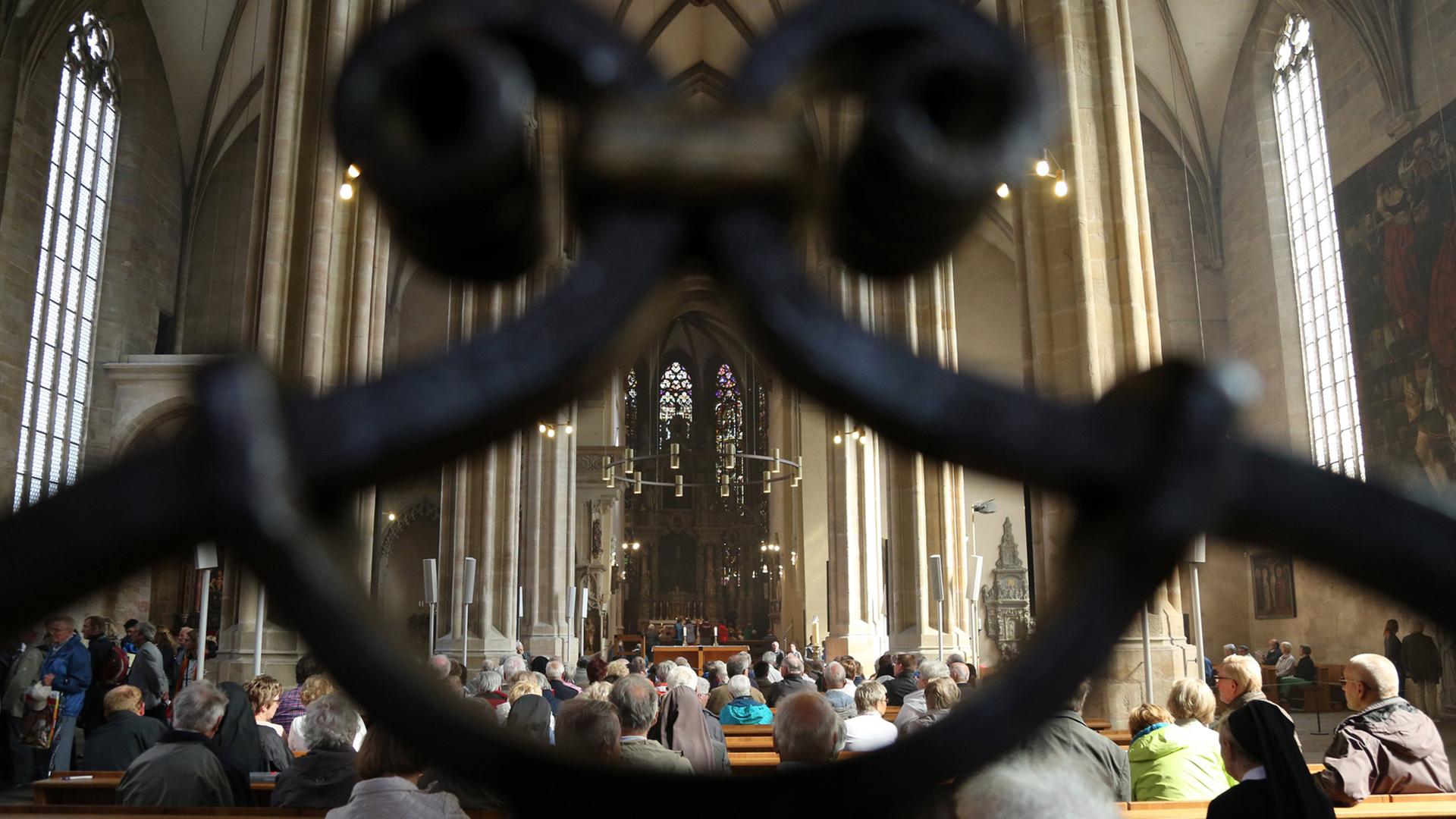 Blick in den Dom St. Marien Erfurt. Blick in den Dom St. Marien Erfurt.