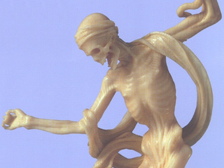 Tanzender Tod, Joachim Hennen, um 1680, Elfenbein, 14 cm Tanzender Tod, Joachim Hennen, um 1680, Elfenbein, 14 cm