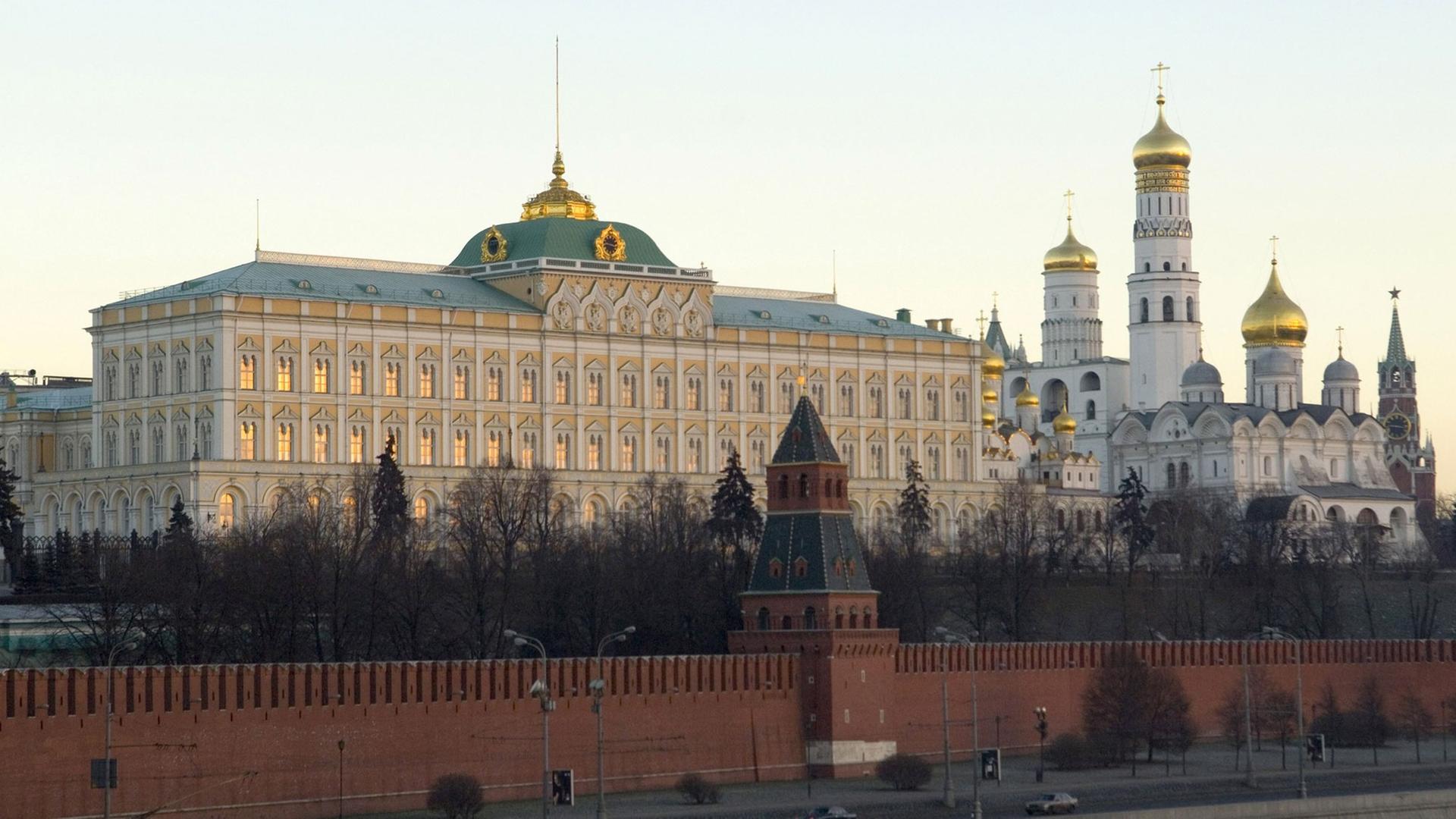 Der Kreml an den Ufern der Moskwa in Moskau. Der Kreml an den Ufern der Moskwa in Moskau.