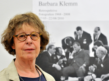 Barbara Klemm vor einer ihrer berühmtesten Fotografien: Willy Brandt und Leonid Breschnew 1973 in Bonn. "Das war ein Moment von mit hoher Intensität." Barbara Klemm vor einer ihrer berühmtesten Fotografien: Willy Brandt und Leonid Breschnew 1973 in Bonn. "Das war ein Moment von mit hoher Intensität."