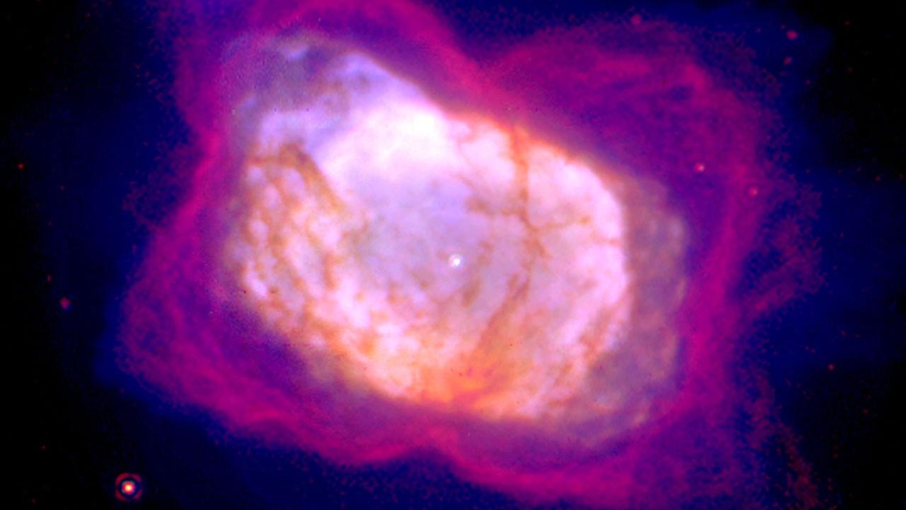 Aufnahme des Hubble-Teleskops vom Planetarischen Nebel NGC 7027, in dem SOFIA Heliumhydrid entdeckt hat Aufnahme des Hubble-Teleskops vom Planetarischen Nebel NGC 7027, in dem SOFIA Heliumhydrid entdeckt hat