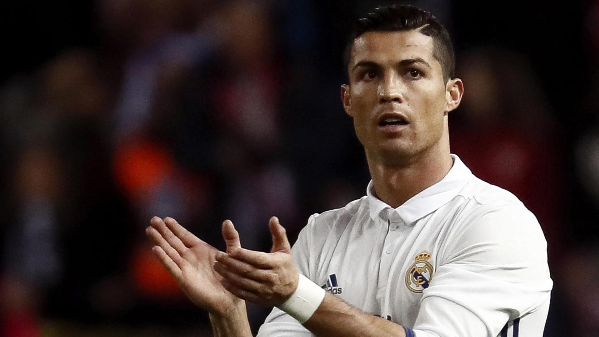Weltfußballer Cristiano Ronaldo. Weltfußballer Cristiano Ronaldo.