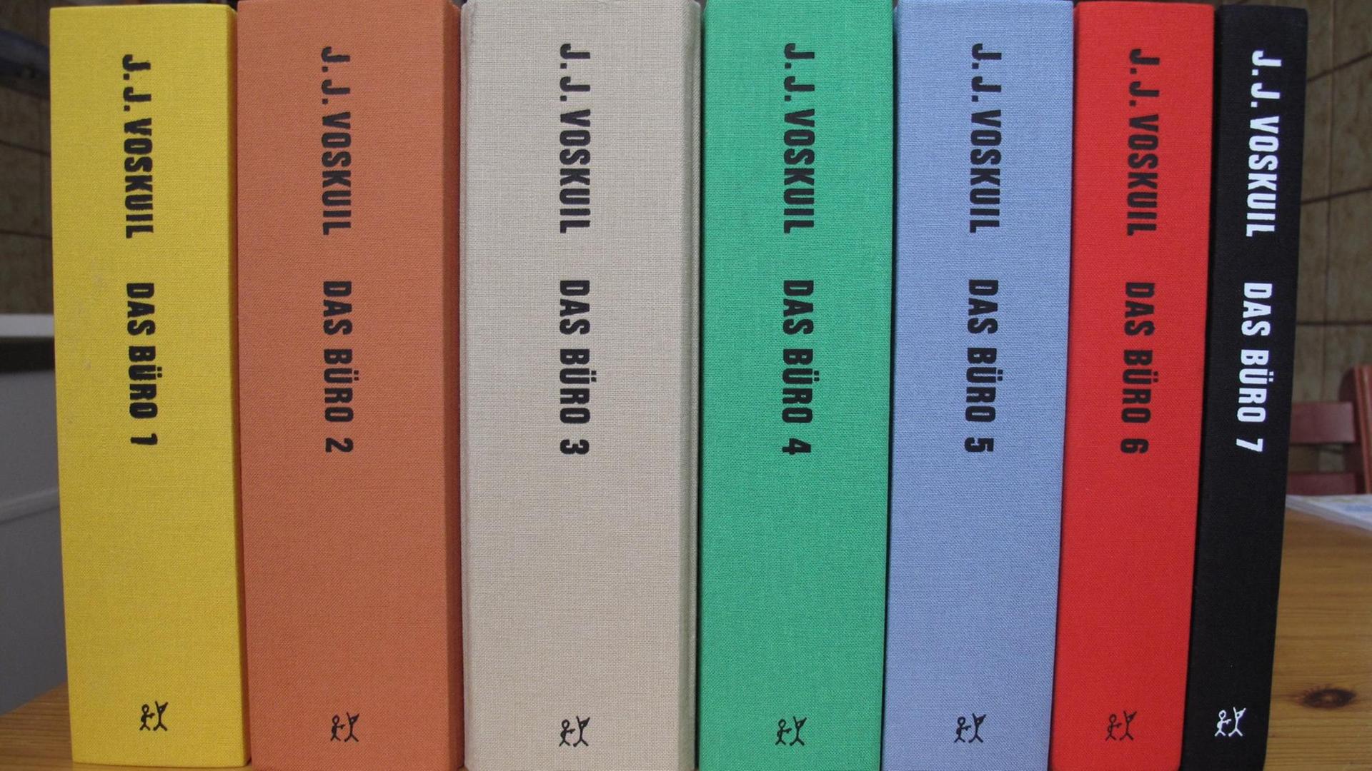 Geballtes Roman-Epos: Die "Büro"-Serie von J.J. Voskuil, erschienen im Verbrecher Verlag Geballtes Roman-Epos: Die "Büro"-Serie von J.J. Voskuil, erschienen im Verbrecher Verlag