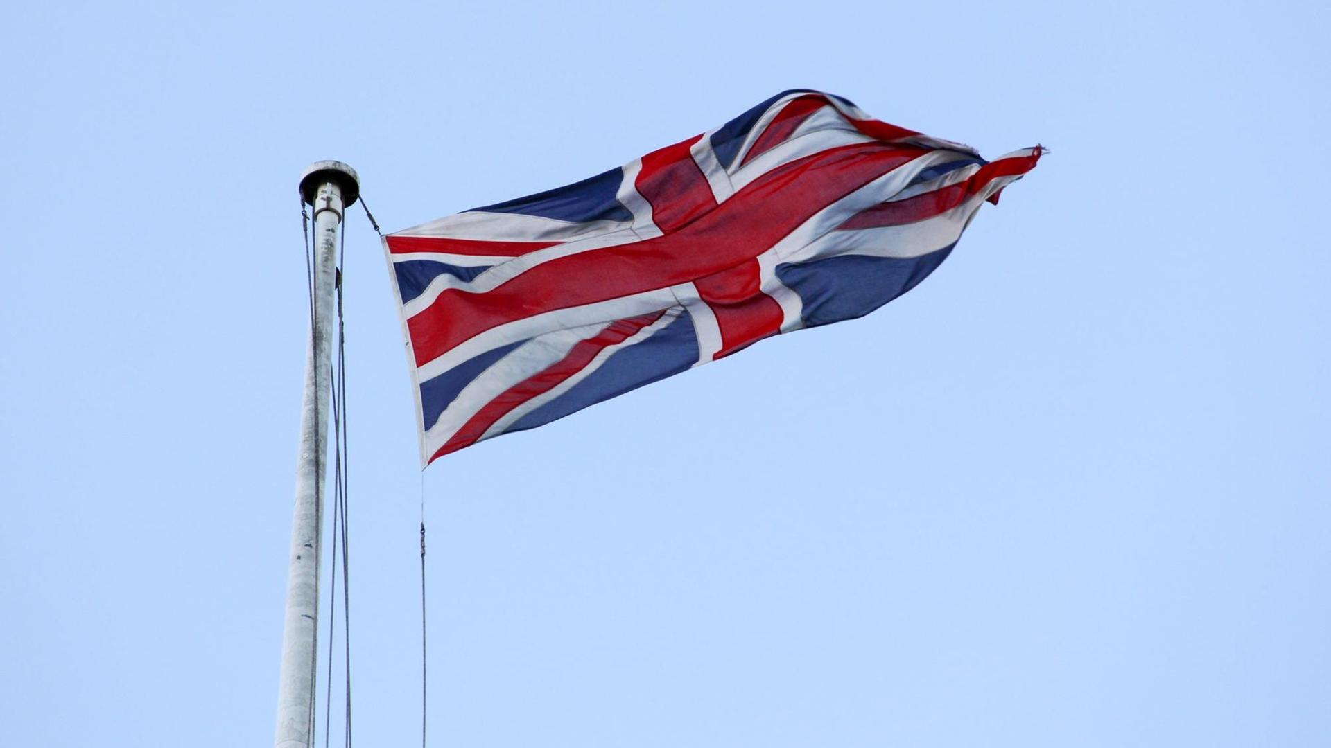 London: Britischer Union Jack an einem Fahnenmast. Foto vom 9. Januar 2014. London: Britischer Union Jack an einem Fahnenmast. Foto vom 9. Januar 2014.