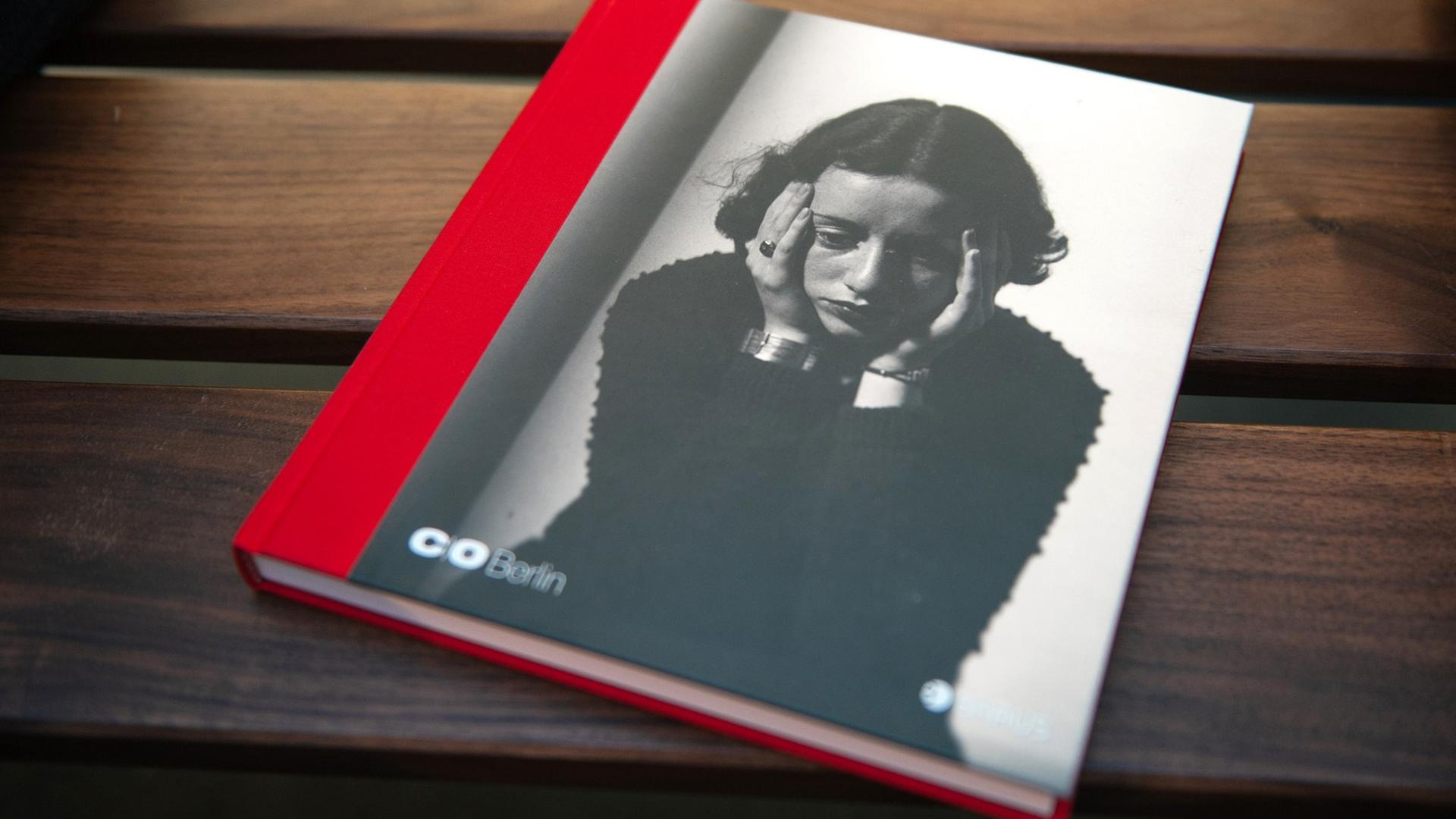 C/O Berlin präsentiert weltweit als erste Institution eine große Retrospektive von Lore Krüger. Die Ausstellung läuft vom 24.01-10.04.2015. C/O Berlin präsentiert weltweit als erste Institution eine große Retrospektive von Lore Krüger. Die Ausstellung läuft vom 24.01-10.04.2015.