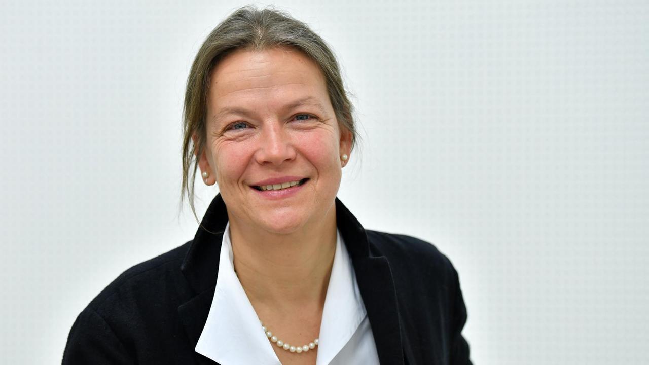 Die Berliner Architektin Heike Hanada hat das neue Bauhaus Museum in Weimar realisiert. Die Berliner Architektin Heike Hanada hat das neue Bauhaus Museum in Weimar realisiert.