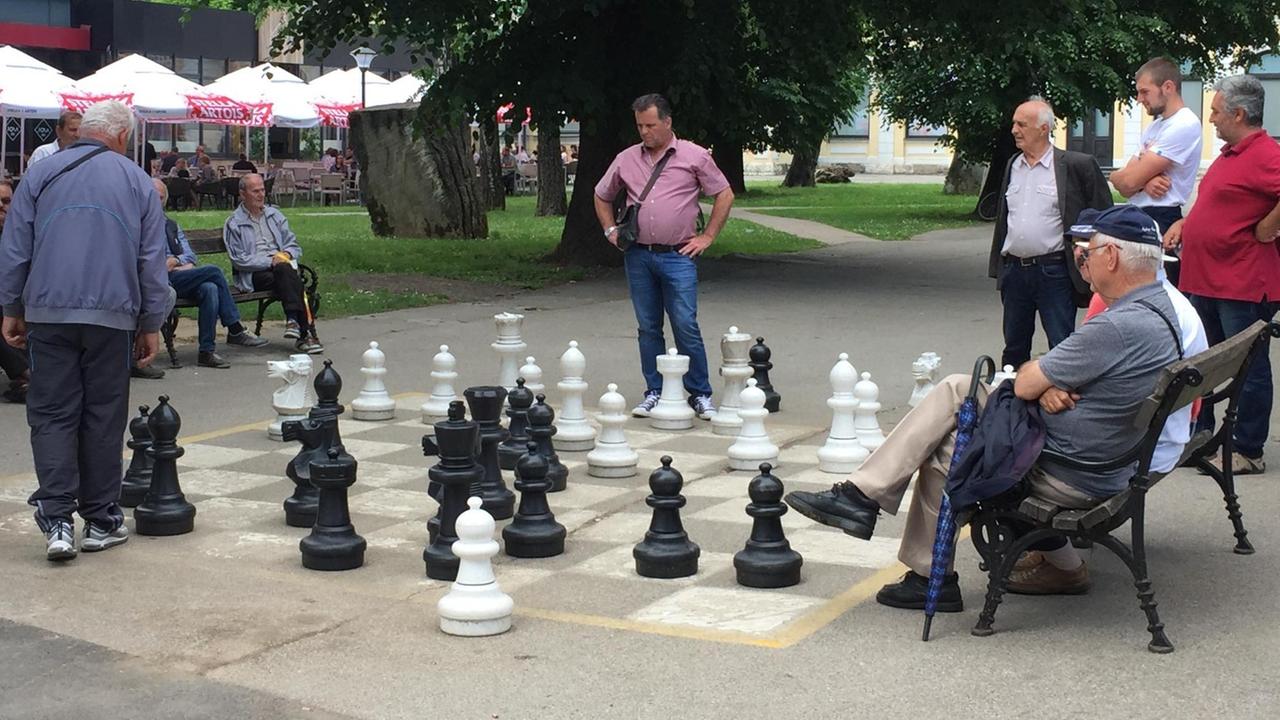 Schachspieler auf einem Platz in Banja Luka
