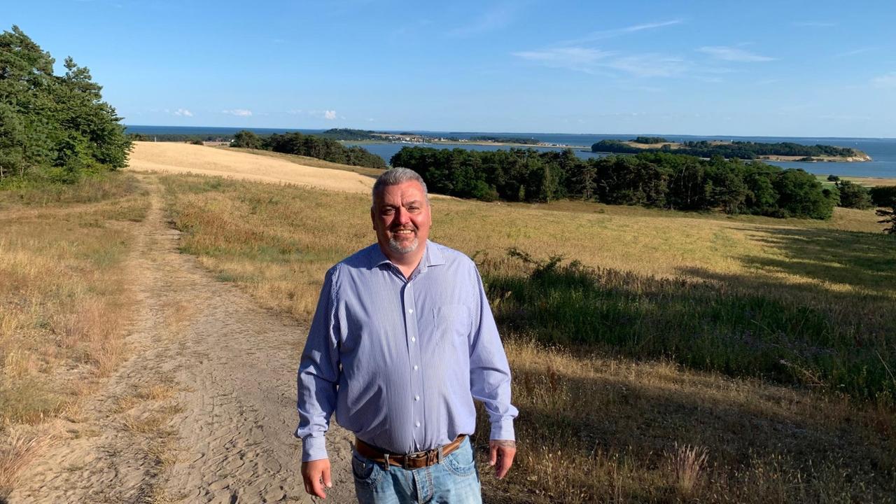Bernhard Wildt vermietet mit seiner Frau Dagmar Unterkünfte auf Rügen Bernhard Wildt vermietet mit seiner Frau Dagmar Unterkünfte auf Rügen