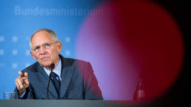 Bundesfinanzminister Schäuble (CDU) bei einer Pressekonferenz.