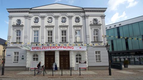 Das sanierte Theater im sächsischen Döbeln bei seiner Neueröffnung 2012