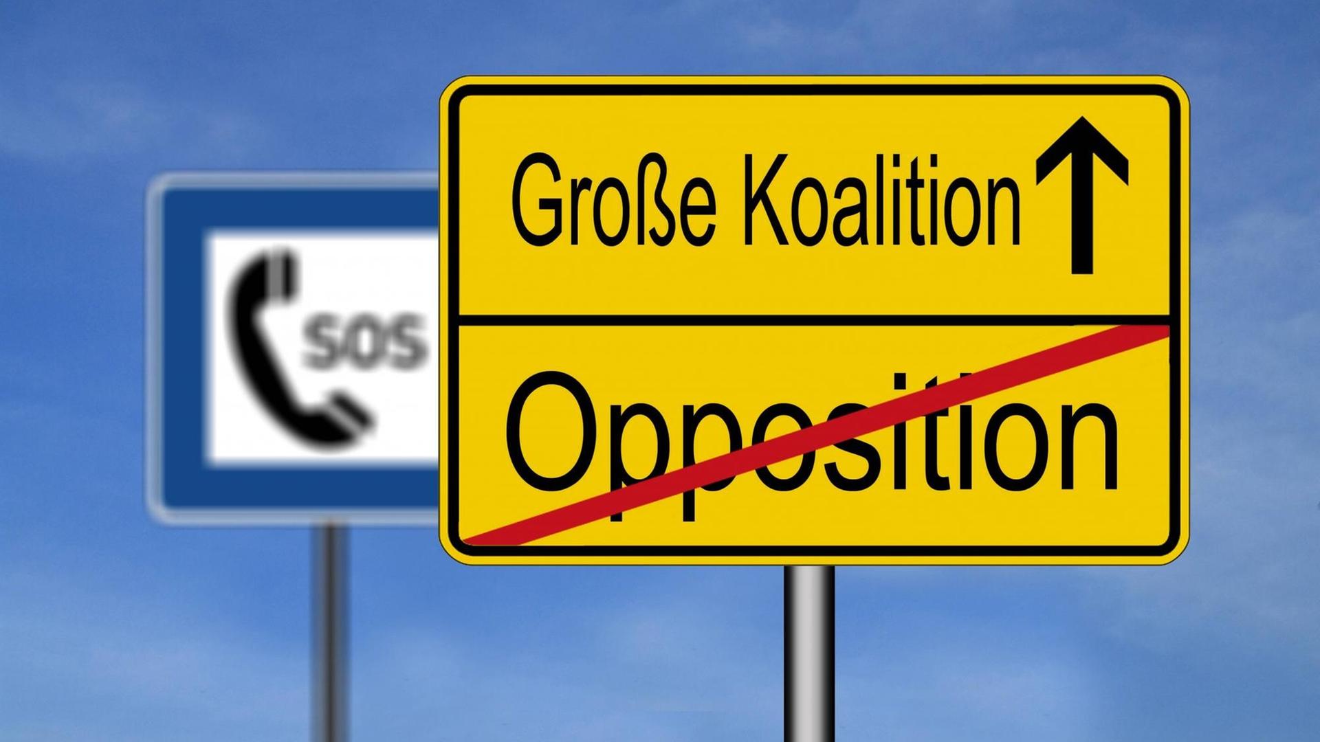 Das Symbolbild zeigt ein Ortsschild mit Ortsausgang und durchgestrichenem Wort Opposition sowie Ortseingang Große Koalition mit Richtungspfeil aufwärts gerichtet - vor dem Verkehrszeichen "Notrufsäule SOS".