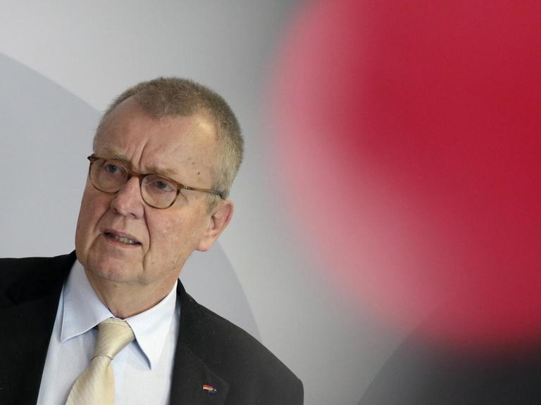 Ruprecht Polenz, der offizielle Vertreter der Bundesregierung im Dialog mit Namibia über den Völkermord an den Herero und Nama.