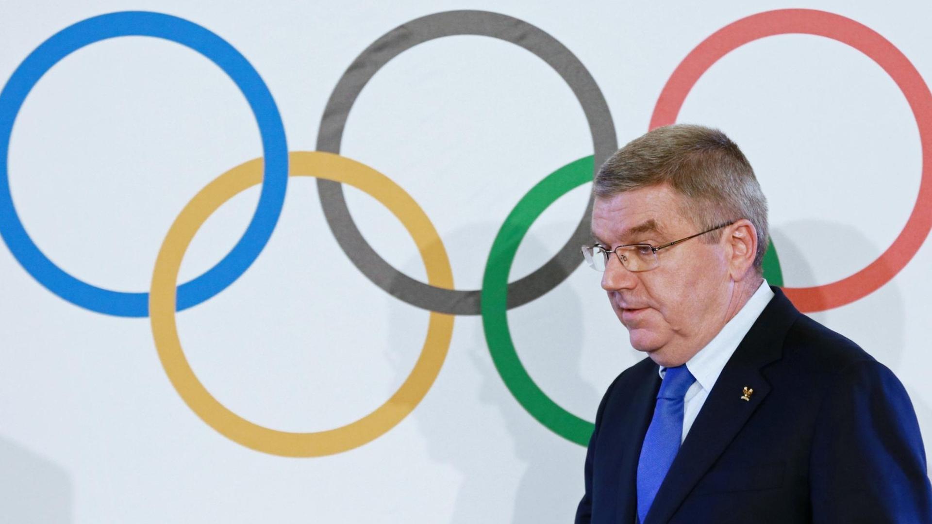 IOC-Präsident Thomas Bach bei einer Presseveranstaltung in Lausanne. IOC-Präsident Thomas Bach bei einer Presseveranstaltung in Lausanne.