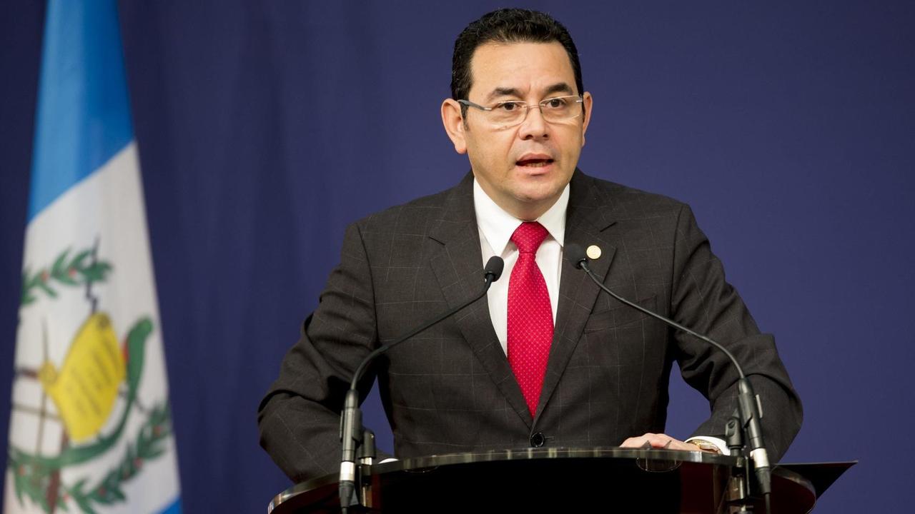 Der Präsident von Guatemala, Jimmy Morales, im Juni 2017 auf einer Konferenz in Paris. Der Präsident von Guatemala, Jimmy Morales, im Juni 2017 auf einer Konferenz in Paris.