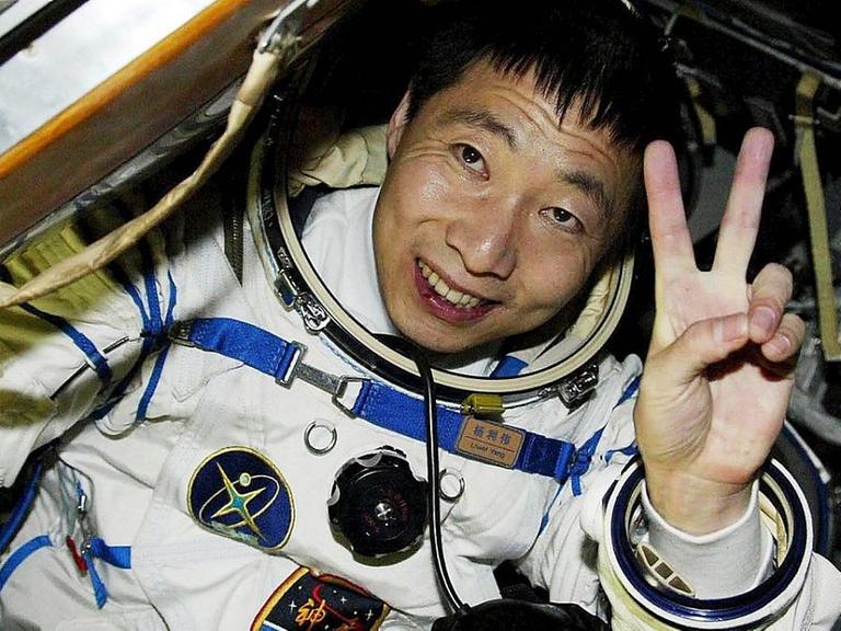 Chinas erster Taikonaut Yang Liwei startete vor 15 Jahren zu einem knapp eintägigen Raumflug (CNSA)
