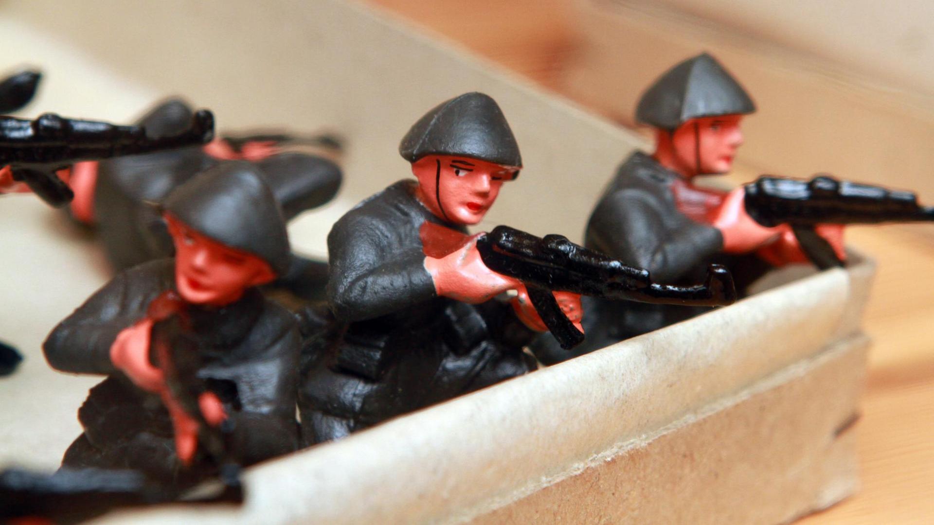Spielzeugsoldaten aus der DDR