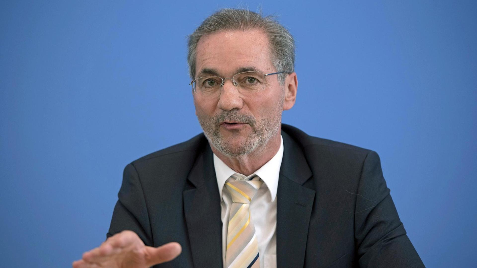 Matthias Platzeck, Vorsitzender des Deutsch-Russischen Forums. Matthias Platzeck, Vorsitzender des Deutsch-Russischen Forums.