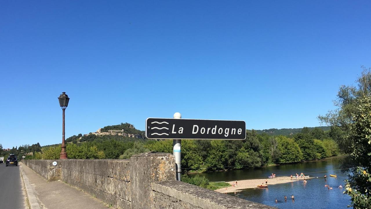 Die Dordogne - auch Périgord genannt - ist ein Hotspot für britische Auswanderer. Jeder fünfte Einwohner hier stammt von der Insel Die Dordogne - auch Périgord genannt - ist ein Hotspot für britische Auswanderer. Jeder fünfte Einwohner hier stammt von der Insel