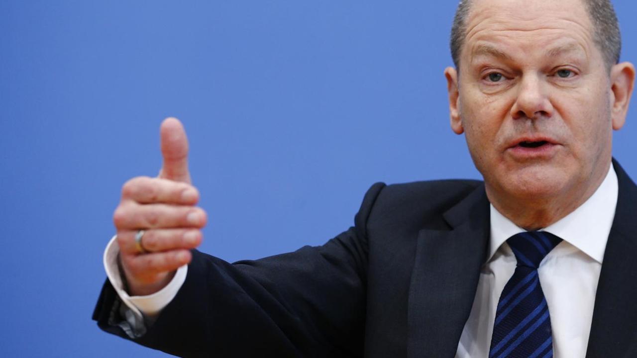 Olaf Scholz bei der Bundespressekonferenz in Berlin Olaf Scholz bei der Bundespressekonferenz in Berlin